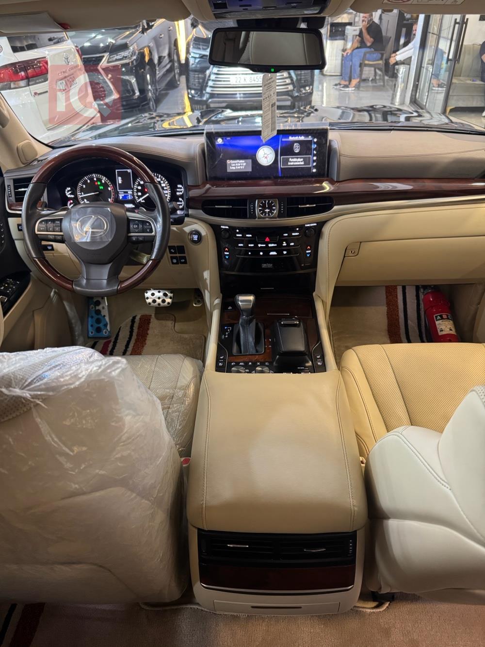 https://cdn.iqcars.ioimage_picker_82221608-B93F-436E-A65A-955F8C0ED156-1073-000000FC9AF687F0_out.jpg